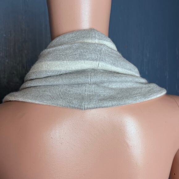 Splendid One Size Infinity Scarf Soft Comfort Nylon Viscose Wool Cashmere Blend - Picture 3 of 5